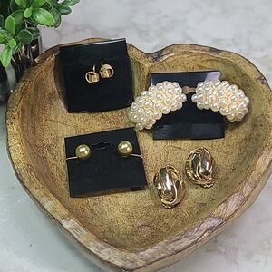 Elegant Gold and Pearl Jewelry Set Of 4 Clip On Earrings